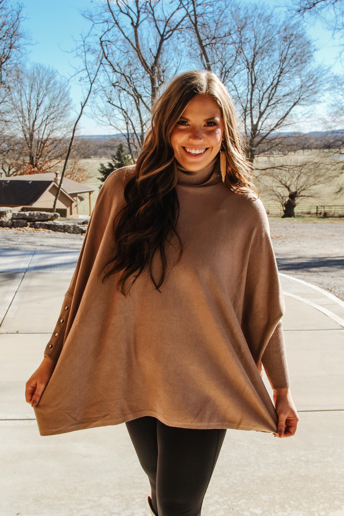 DOLMAN TURTLE NECK TOP in COCO